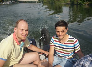 V sklze cez Trenčín